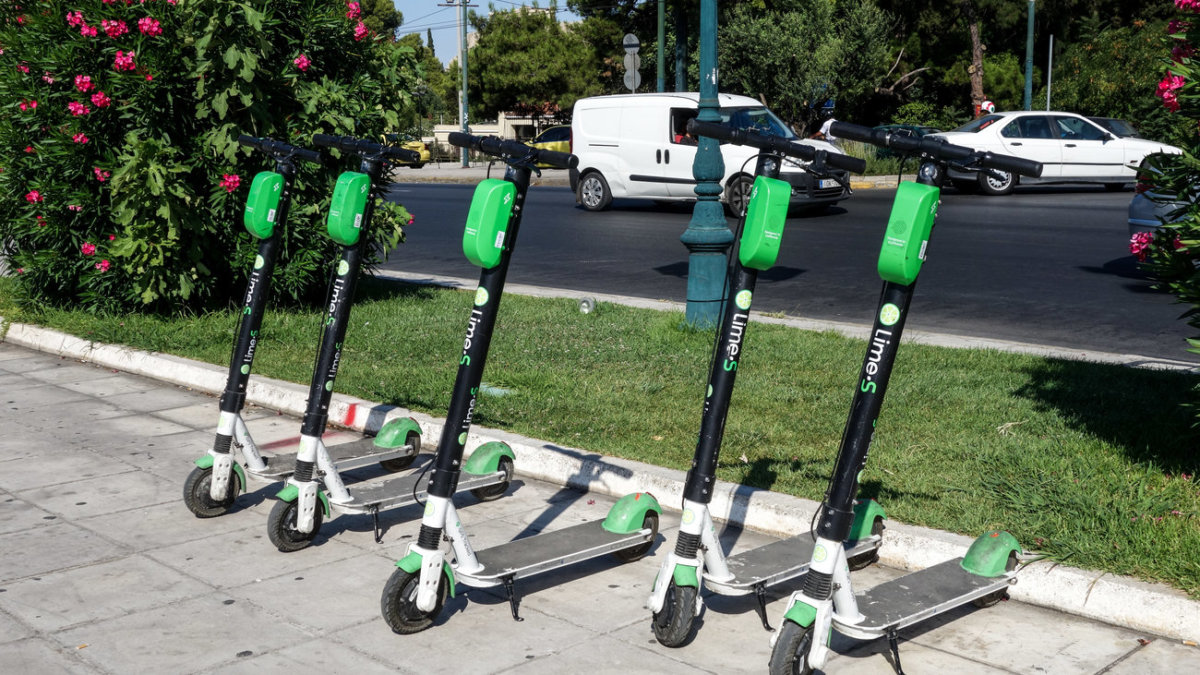 «Καμπανάκι» από τον Ιατρικό Σύλλογο Λάρισας για τους τραυματισμούς παιδιών και εφήβων με πατίνια και δίτροχα