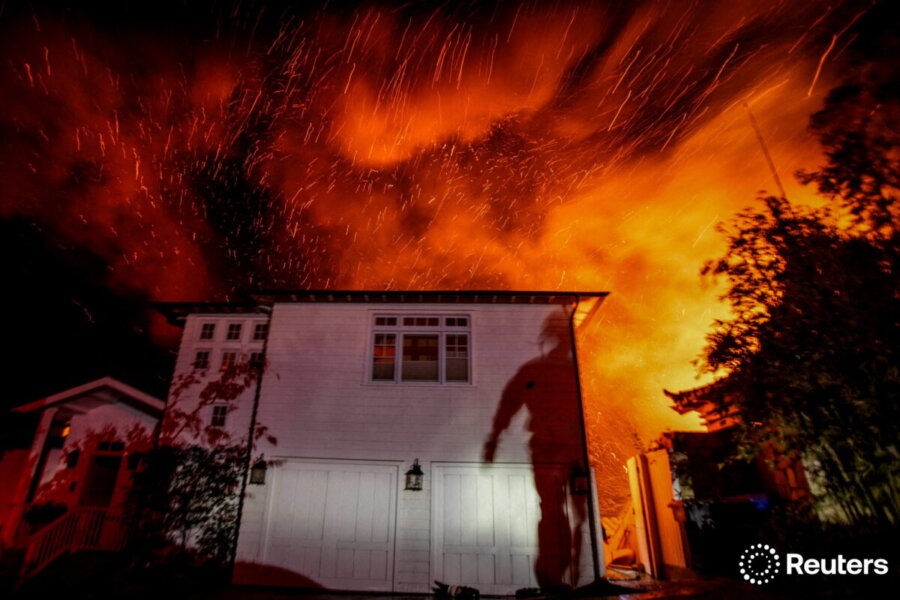 The wind whips embers as the Palisades fire burns during a windstorm on the west side of Los Angeles, California, U.S. January 8, 2025. REUTERS/Ringo Chiu     TPX IMAGES OF THE DAY                SEARCH "CALIFORNIA WILDFIRES" FOR THIS STORY. SEARCH "WIDER IMAGE" FOR ALL STORIES.