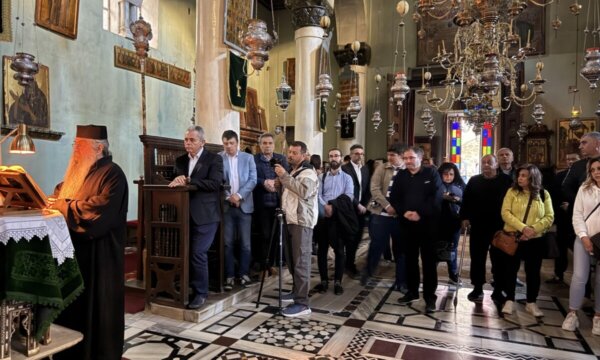 Φωτ. αρχείου από την προσκυνηματική επίσκεψη του Μ. Χαρακόπουλου με κοινοβουλευτική αντιπροσωπεία στην Ι.Μ. της Αγίας Αικατερίνης με αφορμή την εαρινή συνεδρίαση της Διεθνούς Γραμματείας της ΔΣΟ στο Κάιρο