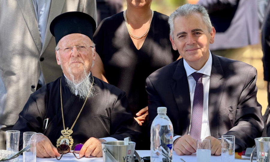 Εσπερινός και Λειτουργία στο εξωκκλήσι της Αγίας Παρασκευής