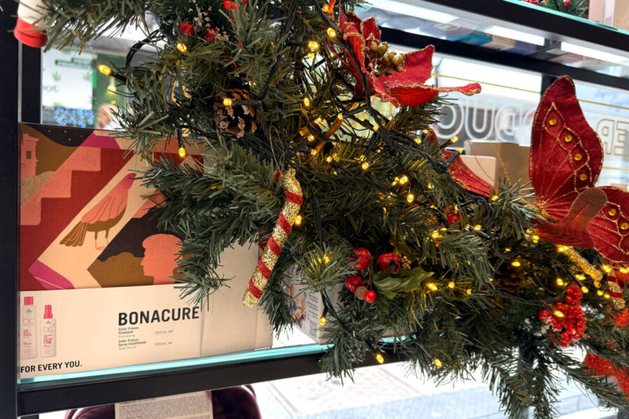 Holiday Gift Edit: Τα Δώρα που Μυρίζουν Ομορφιά & Αγάπη