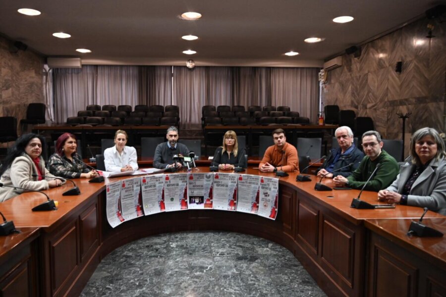 Το φιλανθρωπικό φεστιβάλ «Ο Αη Βασίλης άργησε μια μέρα» επιστρέφει στη Λάρισα (ΦΩΤΟ-ΒΙΝΤΕΟ)