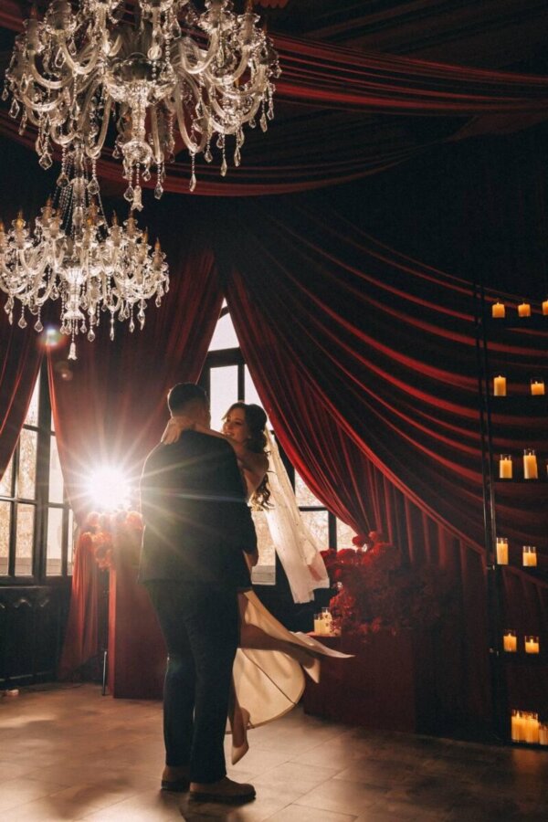 Από τη Λάρισα στην…Τασκένδη: Λαρισαίος παντρεύτηκε την εκλεκτή της καρδιάς του στο Ουζμπεκιστάν (ΦΩΤΟ)