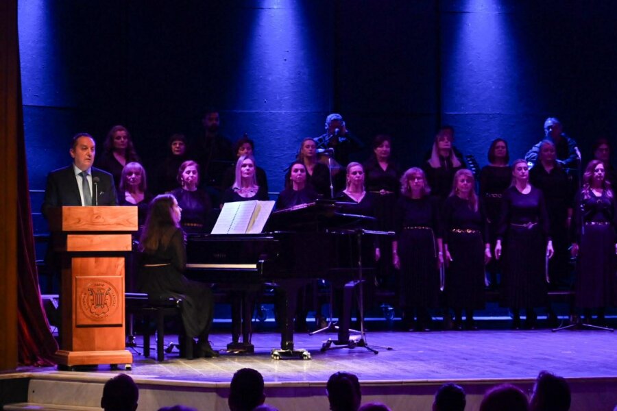 Μουσικοχορευτική εκδήλωση στη Λάρισα με τίτλο «Γιατί είμαστε ΓΥΝΑΙΚΕΣ» (φωτο-βίντεο)