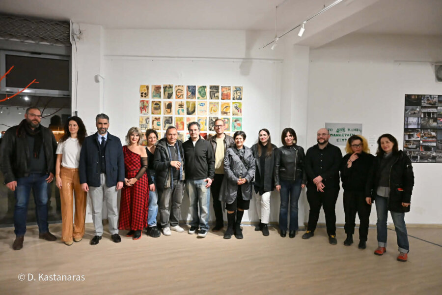 Η εικαστική διοργάνωση με τίτλο «Τέχνη και Πολιτική 2 / HOMO IDIOT» εγκαινιάστηκε στο P.Ar.Co – By the River (φωτο)