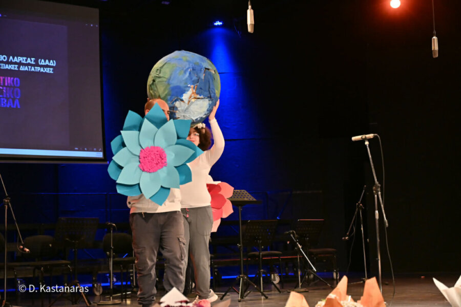 Η μουσική των παιδιών δίνει φωνή στη Γη στη Λάρισα (φωτο-βίντεο)