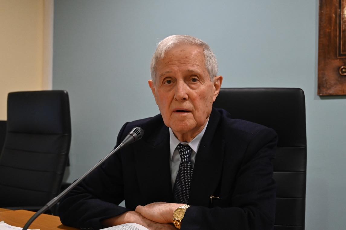 Ελευθέριος Σαΐτης: Οι τεκτονικές αλλαγές στον πλανήτη και οι συμβουλές του σοφού Λαρισαίου επιχειρηματία