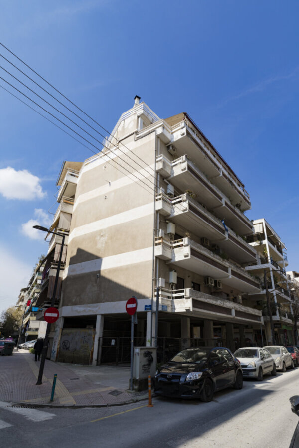 Λάρισα: Πωλείται Διάρι διαμέρισμα με τέσσερα πάρκινγκ στην περιοχή του Αγ. Κωνσταντίνου