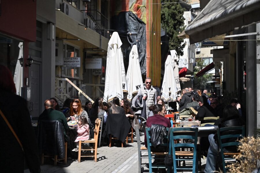 Λάρισα: Μετά την παρέλαση… ήρθε το τσίπουρο! (ΦΩΤΟ)