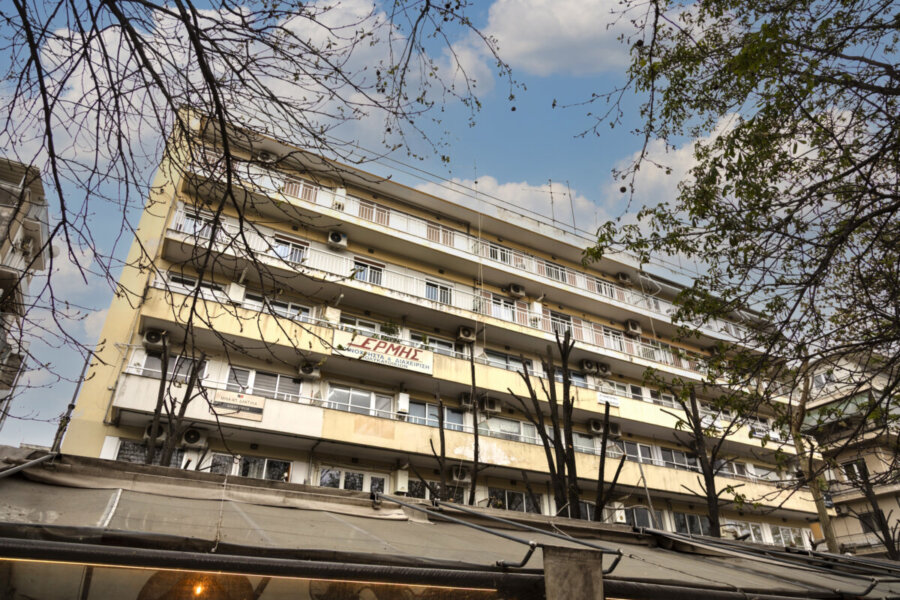 Λάρισα: Πωλείται μεζονέτα στην Πλατεία Ταχυδρομείου (ΦΩΤΟ)