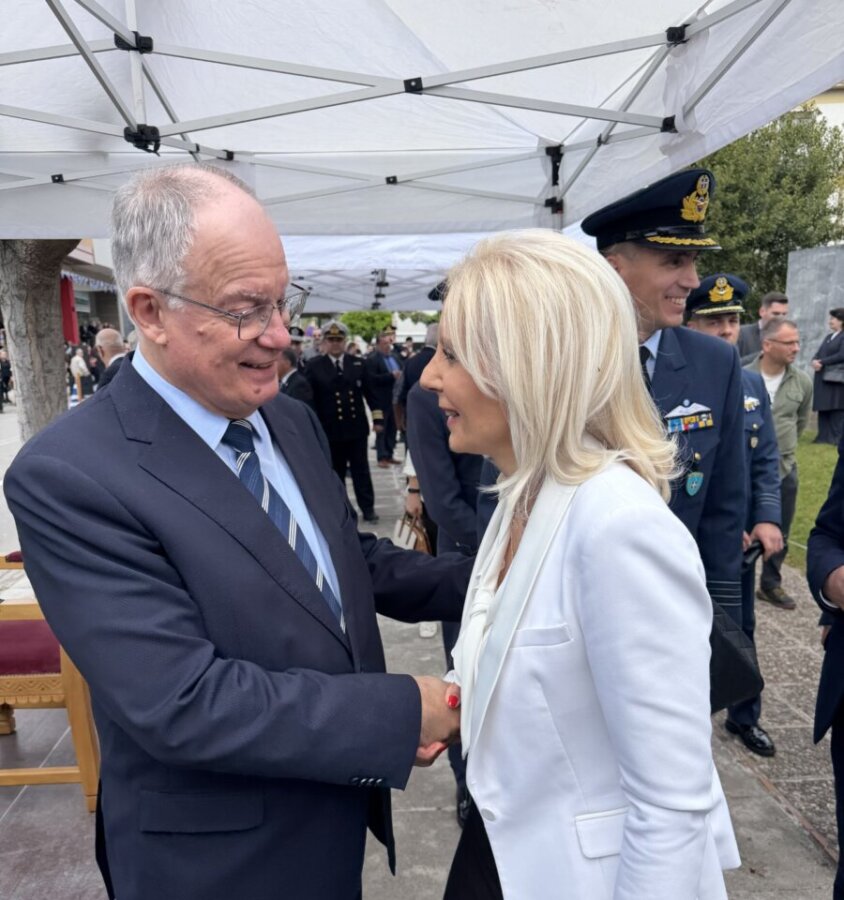 Η Ρένα και ο Πρόεδρος