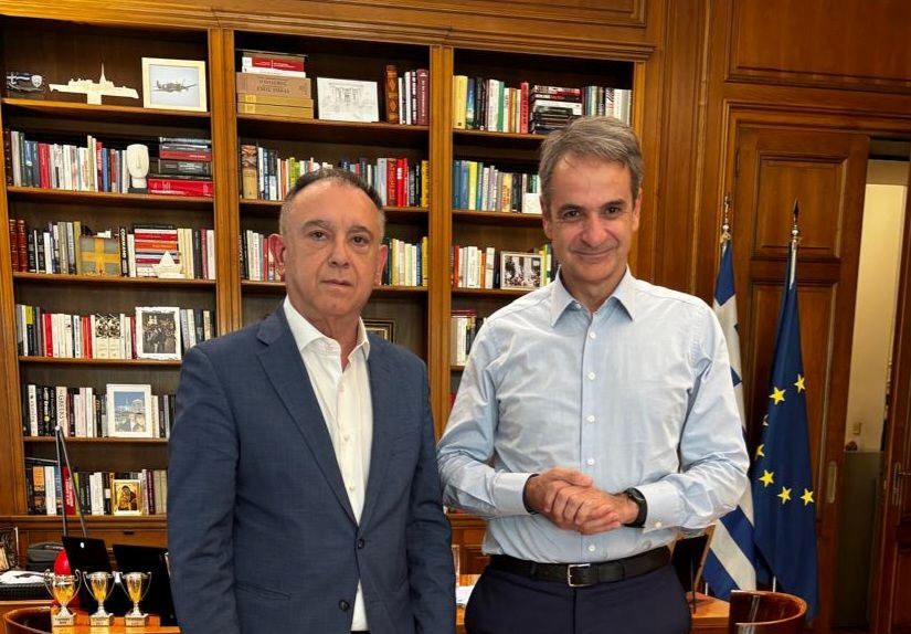 Ο Κέλλας στο Μαξίμου με Μητσοτάκη
