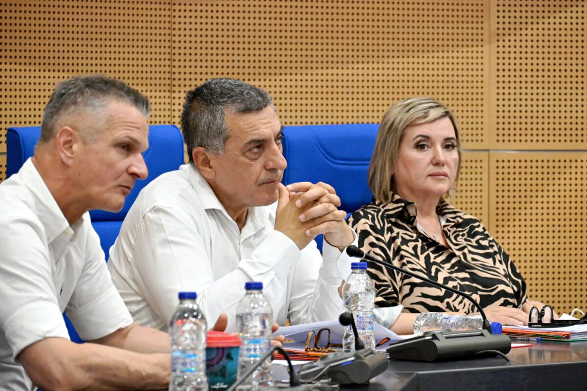 Πρωτοβουλίες της Περιφέρειας Θεσσαλίας για την αντιμετώπιση των επιπτώσεων των φυτοφαρμάκων με την έξαρση των νευροεκφυλιστικών παθήσεων