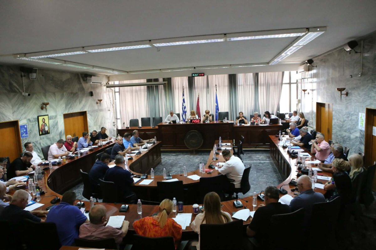 Δημοτικό Συμβούλιο Λάρισας: Στο τραπέζι η επόμενη ημέρα του κλειστού του Αλκαζάρ