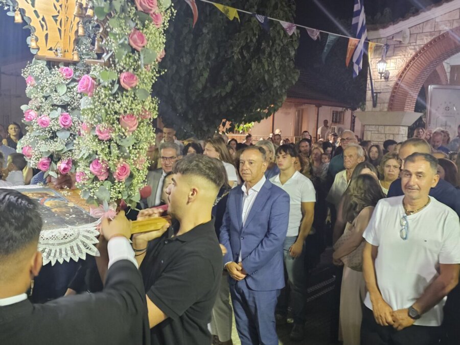 Στα Φάρσαλα για την εορτή της Κοιμήσεως της Θεοτόκου και την απελευθέρωση της πόλης ο Χρήστος Κέλλας