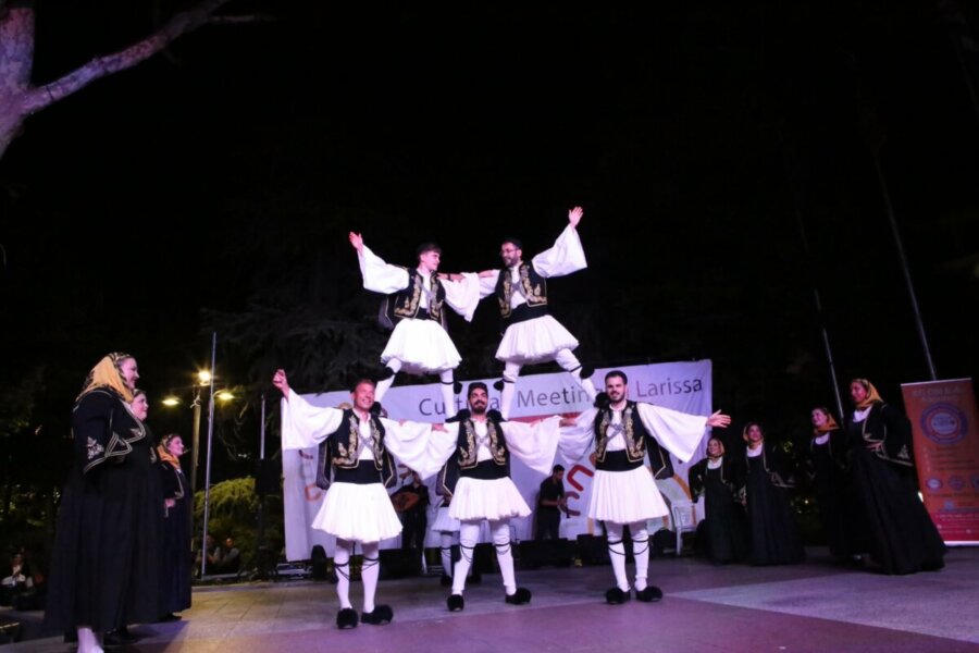 Ξεκίνησε στη Λάρισα η 9η Χορευτική Συνάντηση Πολιτισμών (ΦΩΤΟ-VIDEO)
