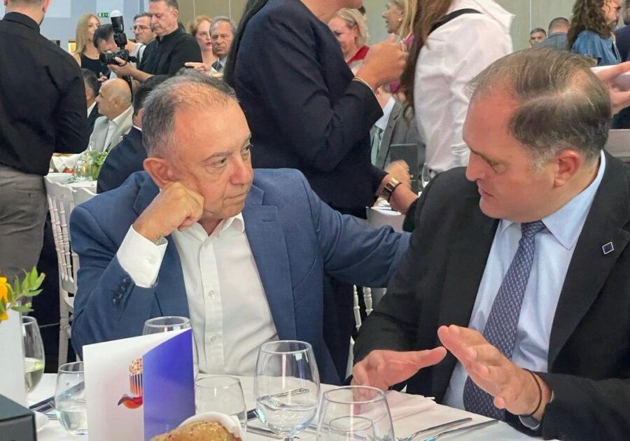 Τετ α τετ για τους αγρότες