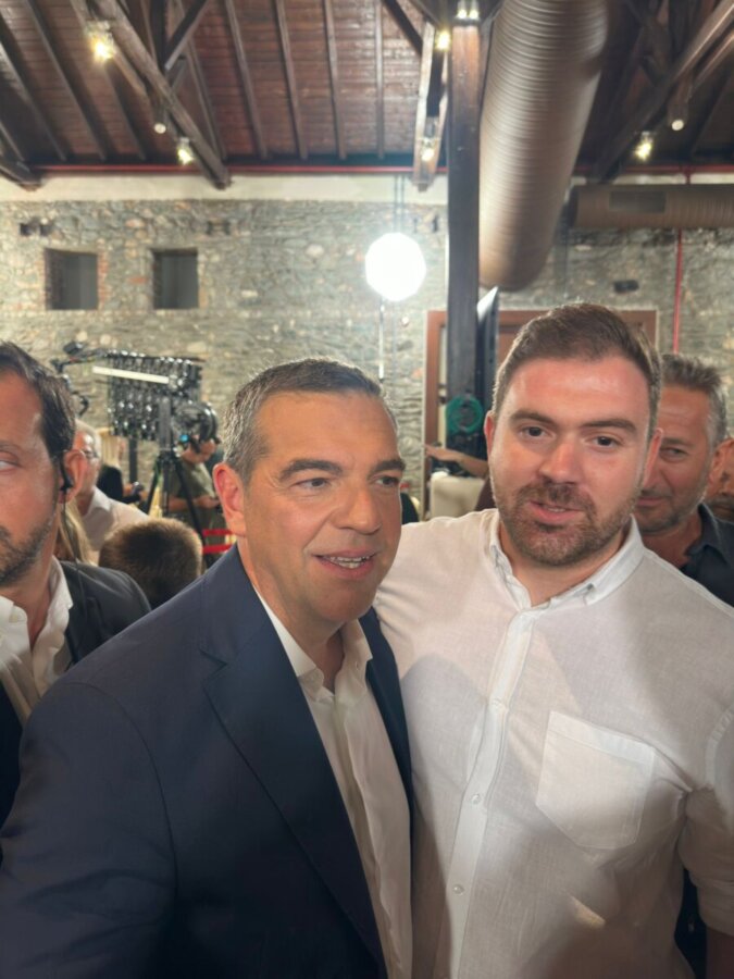 Απόστολος Πέκας: “Πολύ λίγα, πολύ αργά”