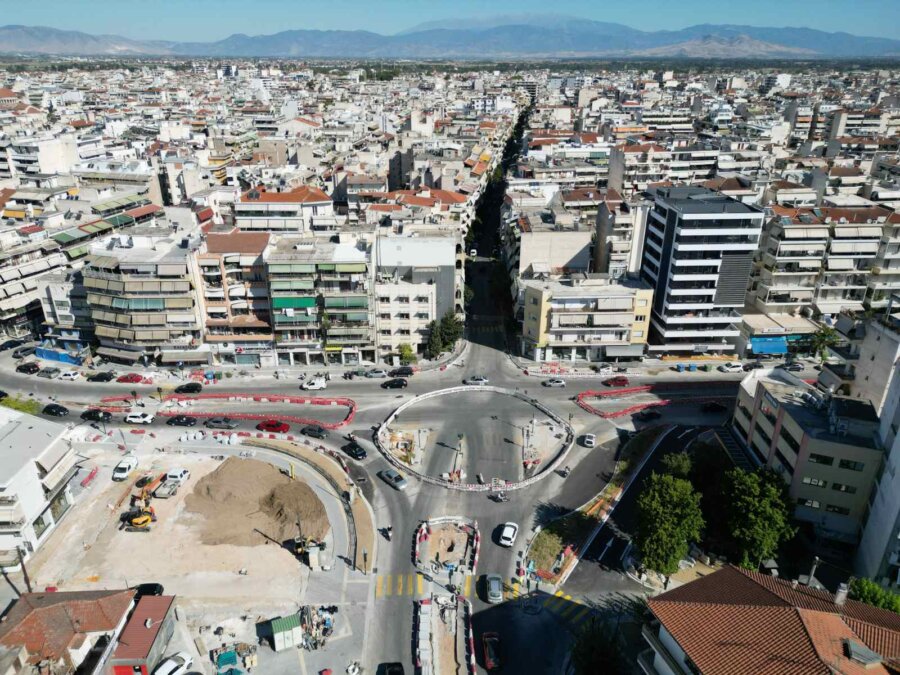 Δήμος Λαρισαίων: Σε εξέλιξη τα έργα για νησίδες και κόμβο στη συμβολή Ηρ. Πολυτεχνείου και Φαρσάλων – Σε ισχύ κυκλοφοριακές ρυθμίσεις
